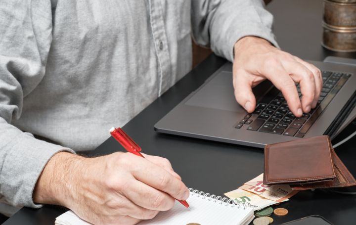 Жители ряда городов ЛНР получат пенсии раньше срока 6 марта