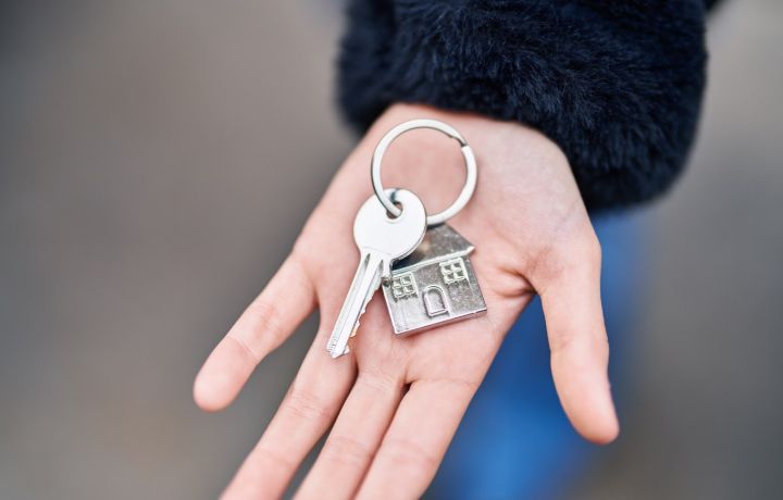 Потерявшие жильё жители ЛНР смогут получить квартиры: власти разъяснили механизм 