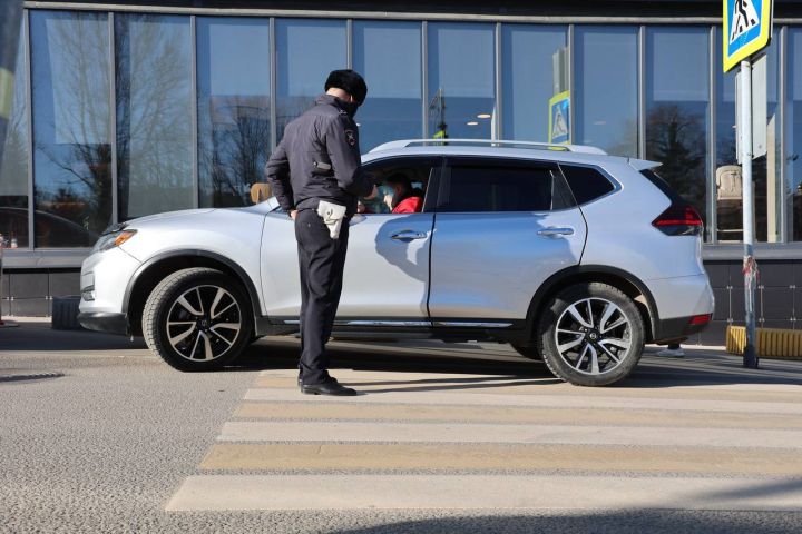 В Луганске полиция «вылавливала» нарушителей парковки 