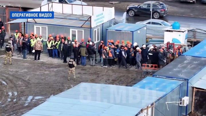Больше 20 нелегалов задержали на стройке в Луганске