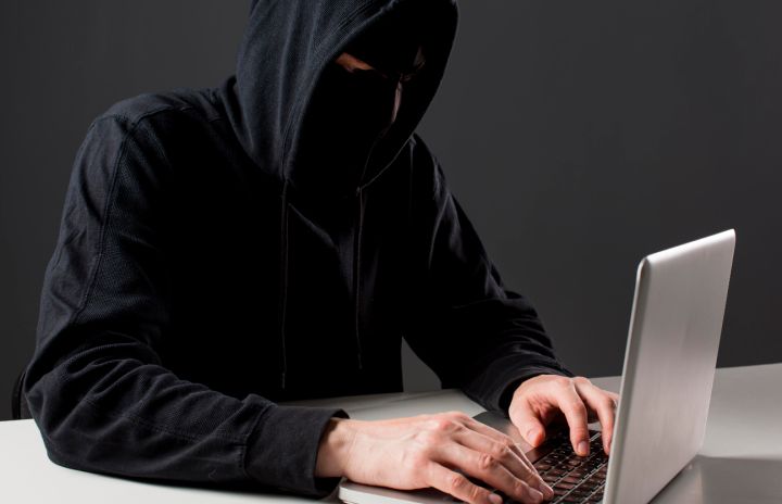 Очередная схема обмана: данные жителей ЛНР воруют под видом помощи с ОМС 