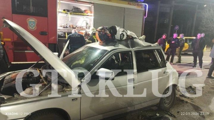 Жуткое ДТП с погибшим мотоциклистом произошло в центре Луганска 