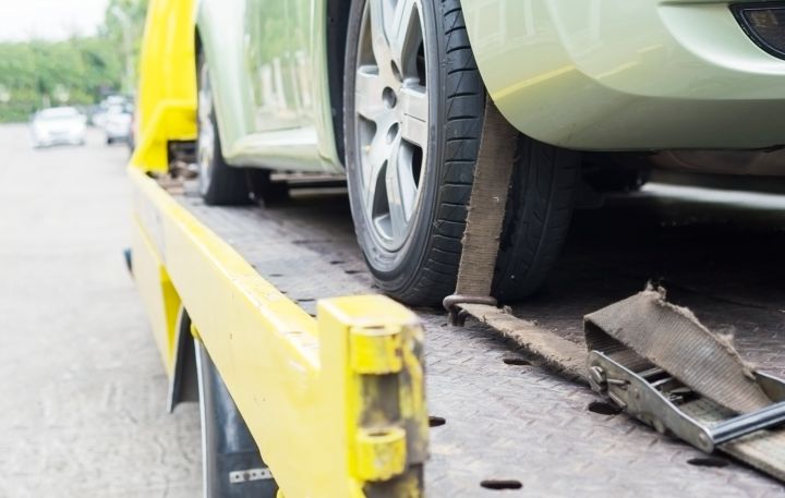 В Луганске заработали штрафстоянки: где искать машину, если её эвакуировали? 