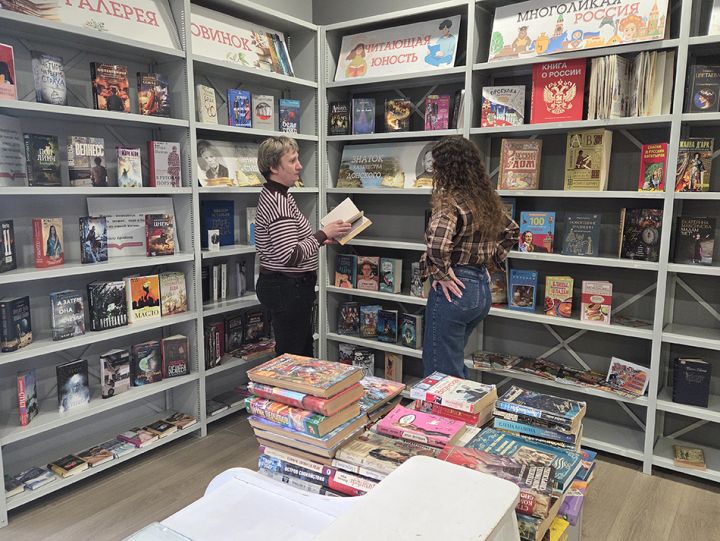 Директор Свердловской библиотеки Вера Клейменова отметила 70-летний юбилей