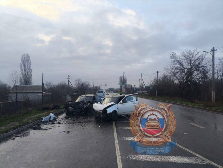 Авто всмятку, виновник скрылся: в ЛНР произошло смертельное ДТП