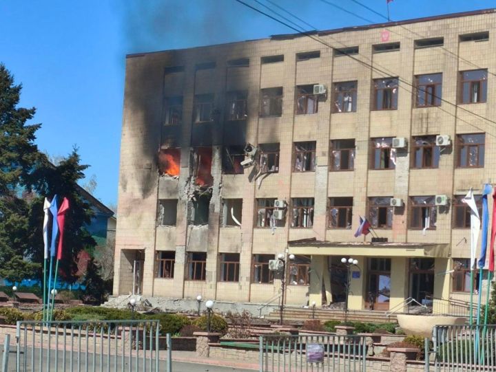 ВСУ ударили по администрации одного из городов ЛНР: пострадали мирные люди