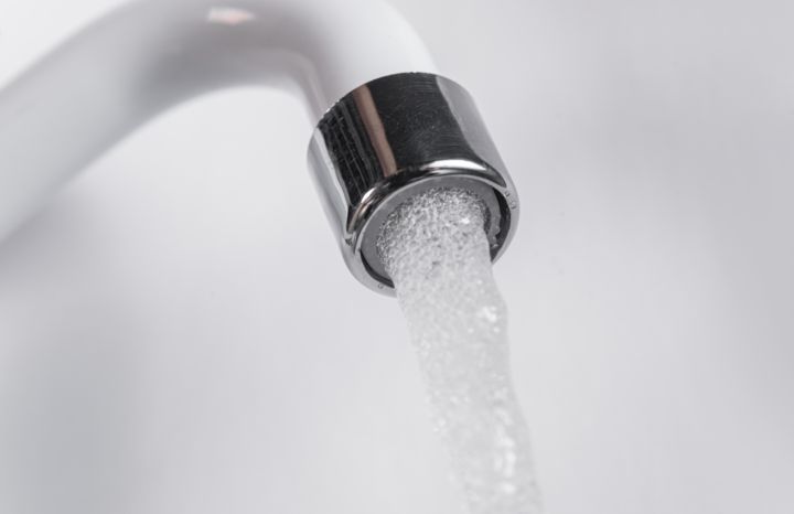 Стало известно, где в ЛНР 8 апреля возможны перебои с водой: полный список адресов 