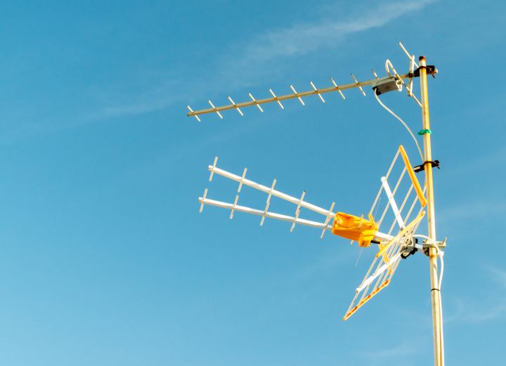 Используешь «тарелку» - можешь получить штраф: какие антенны под запретом в ЛНР? 