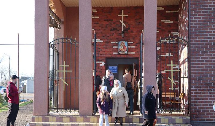 «Это наш самый важный праздник». Свердловчане отметили Пасху