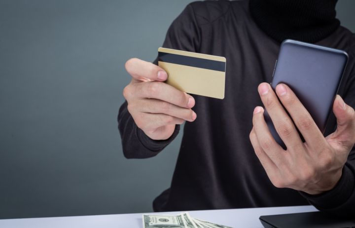 Более полумиллиона за день: новые случаи мошенничества в ЛНР