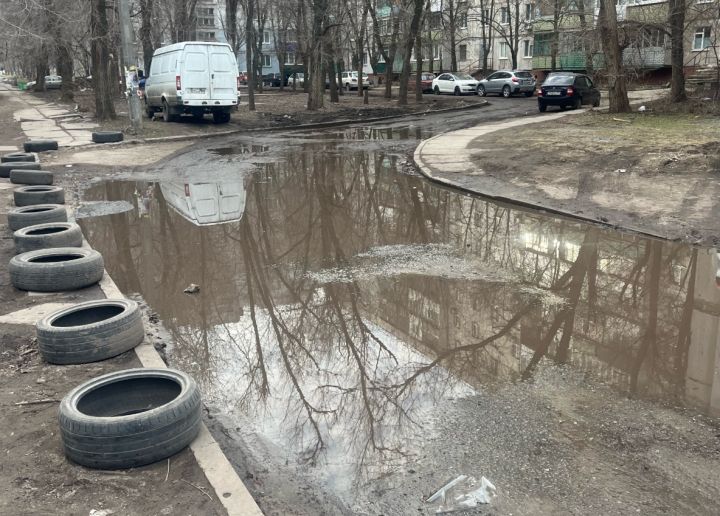 Вонь и антисанитария: на что жалуются луганчане кроме дорог и работы коммунальщиков? 