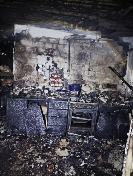 В Луганске на пожаре погиб пожилой мужчина