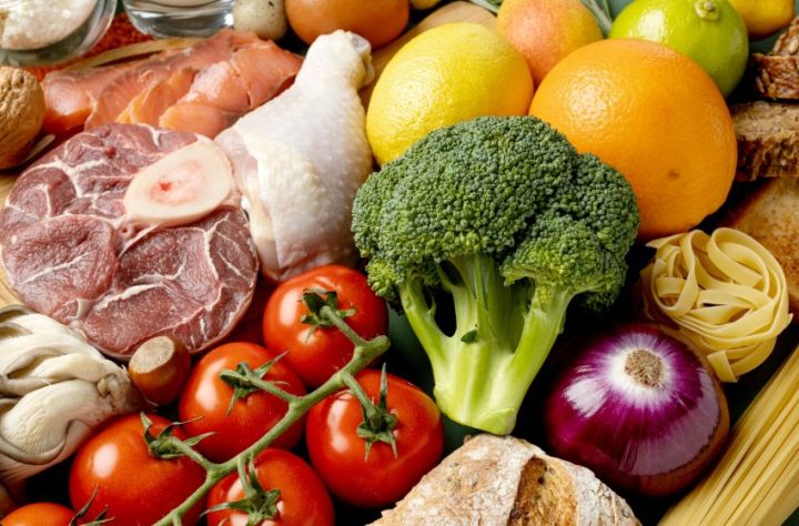 Сколько денег из семейного бюджета вы тратите на еду? Отвечают краснодонцы