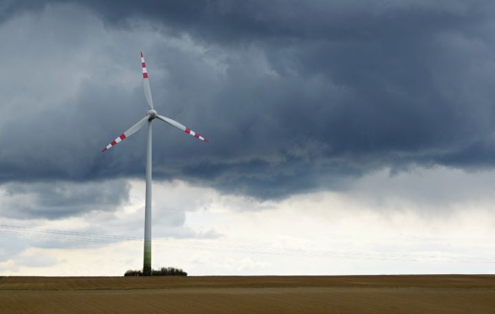 Поднимется ветер, но потеплеет: какой погоды ждать жителям ЛНР 23 апреля? 