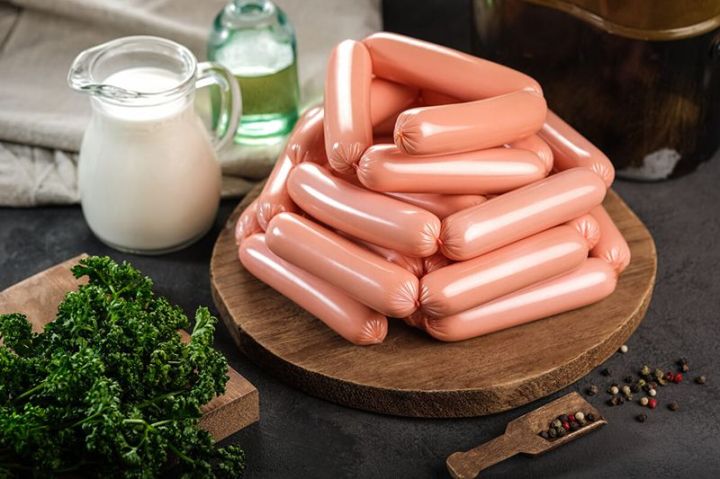 Сосиски – «кошачья радость»  или достойный завтрак? «959.РФ» провёл дегустацию продукта