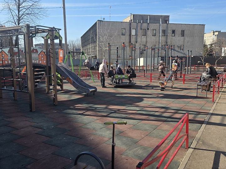 Спортивные площадки Свердловска требуют внимания