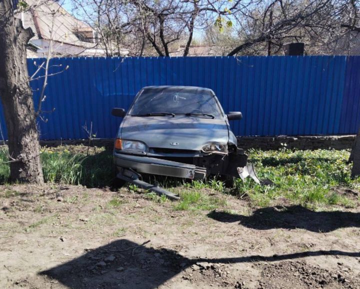 Водитель «Лады» в ЛНР сбил перебегающую вне перехода дорогу школьницу: она оказалась в больнице