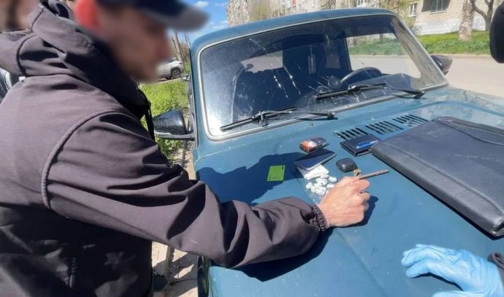 В ЛНР выявили крупный канал распространения наркотиков