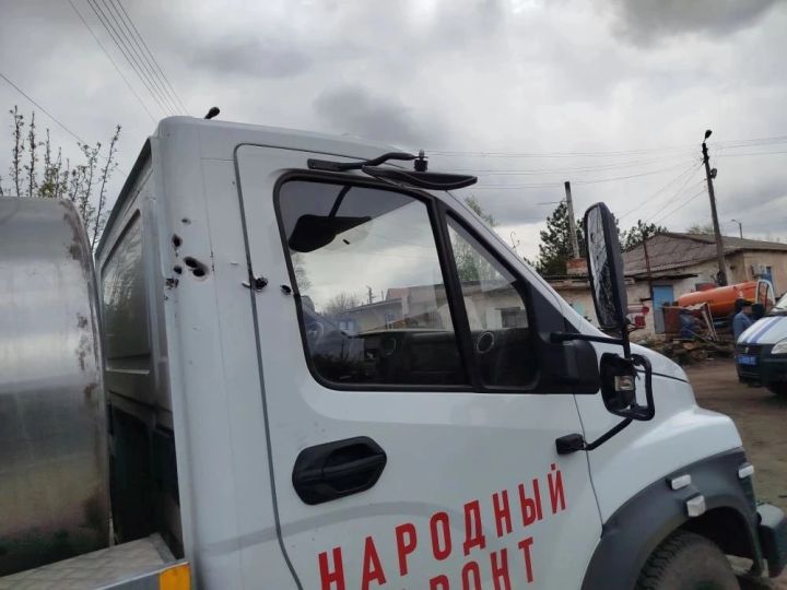 В ЛНР беспилотник ударил по машине, подвозившей жителям воду 
