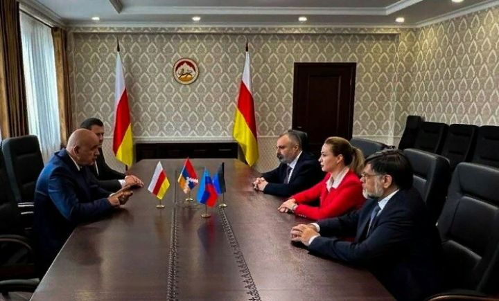 Главы МИД Республик Донбасса, Южной Осетии и Нагорного Карабаха обсудили дальнейшее сотрудничество