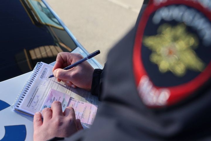Жителя Луганска проверяют после откровенного инцидента в центре города, который попал на видео 