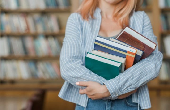 Нужно ли в наше время высшее образование? Отвечают свердловчане