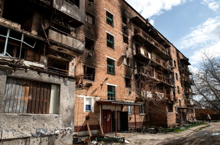 «Цель - не латать дыры»: в ЛНР серьёзно возьмутся за капремонт жилого фонда