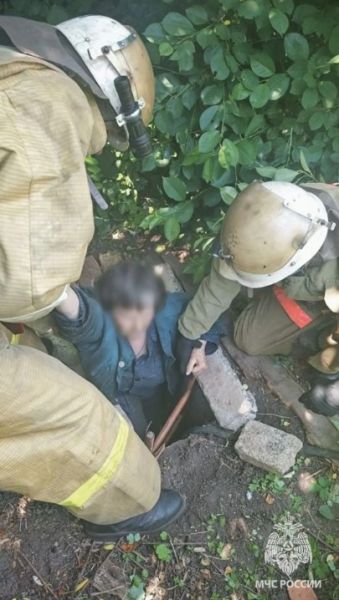 В Суходольске 80-летняя пенсионерка упала в колодец