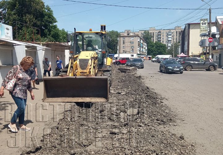 Новый тротуар и меньше ларьков: центр Свердловска преображается
