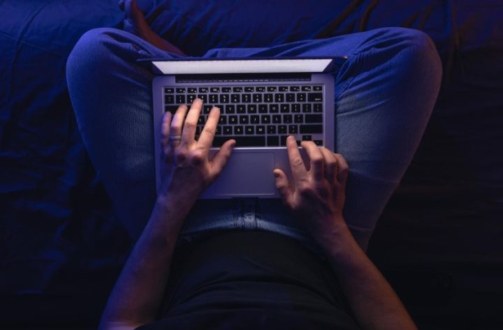 Насколько ваша жизнь зависима от интернета?  Отвечают краснодонцы