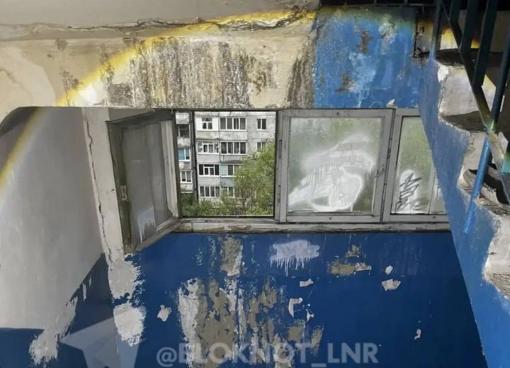 Одна из девятиэтажек Луганска в любой момент рискует загореться из-за протекающей крыши 