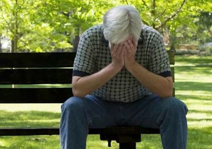 В Луганске пожилой мужчина подвергся ограблению