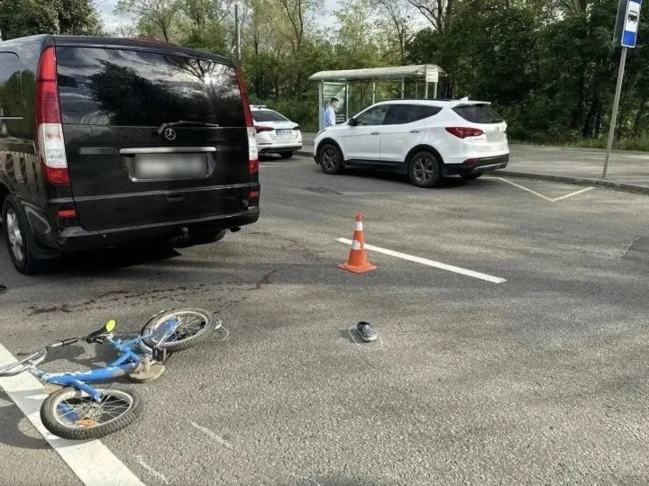 Стало известно, что будет с водителем Mercedes, насмерть сбившим ребенка в Луганске