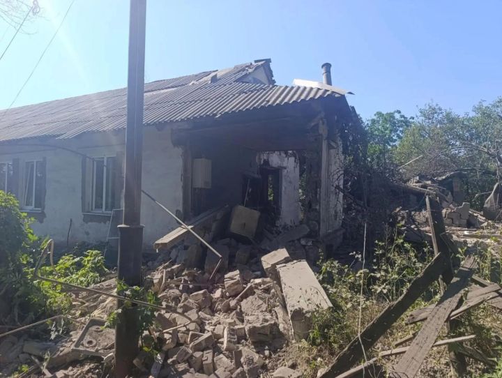 ВСУ ударили по Луганску и другим городам ЛНР: пострадали люди, разрушены здания 