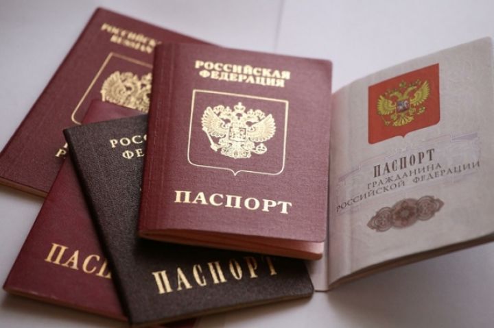 На следующей неделе запорожцы получат первые российские паспорта