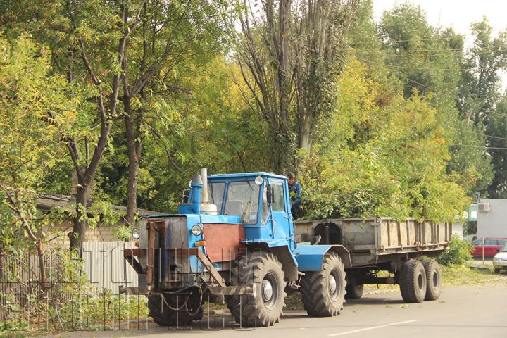 Коммунальные работы в Свердловске продолжаются