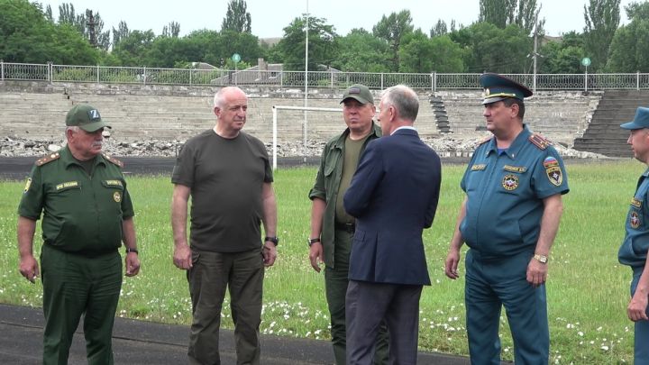 Сотрудники МЧС Абхазии прибыли в ЛНР с гуманитарной миссией