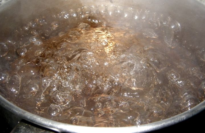 В Алчевске ребенок попал в больницу с ожогами