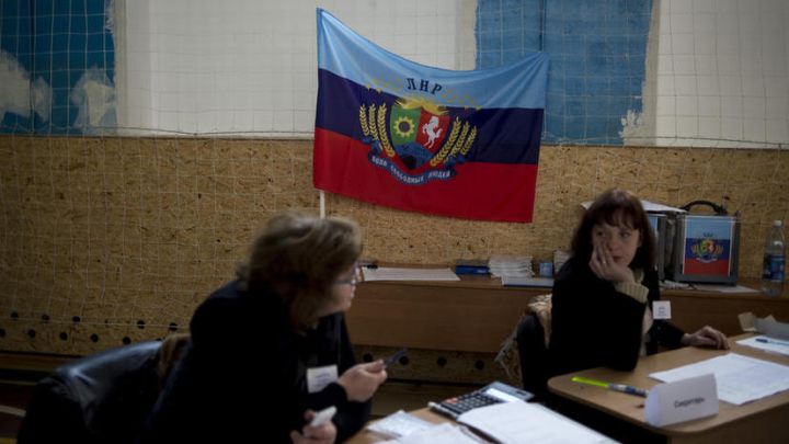 В ЛНР откроют почти 500 участков для голосования на референдуме о вхождении в состав РФ
