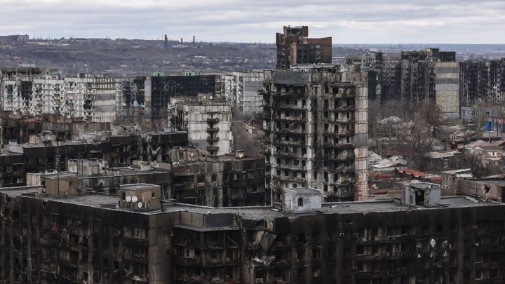 Подрядчики из РФ достроят новые дома в Мариуполе к концу года