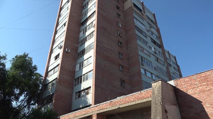 В Луганске горел 12-этажный дом