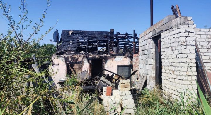 В посёлке Белое чуть не сгорел частный дом