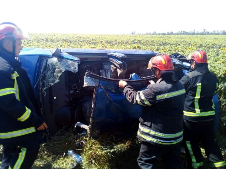 В Сватовском районе произошло ДТП: погибла пенсионерка, пострадали двое детей