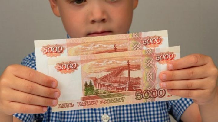 Путин поручил выплатить по 10 тысяч родителям школьников в ЛДНР