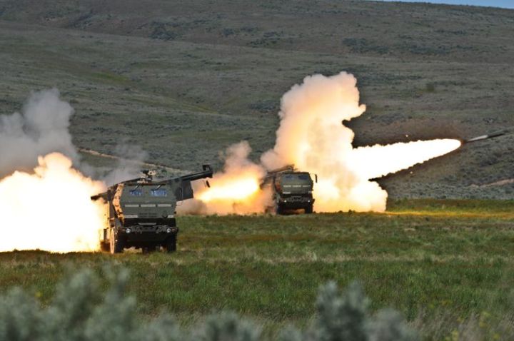 ВСУ выпустили по Стаханову 10 ракет из системы HIMARS