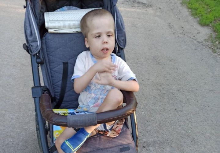 Маленький Павлик из Краснодонского района ждет нашей помощи