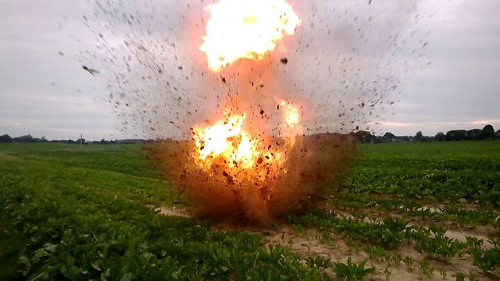 В Славяносербском районе мужчина подорвался на неустановленном устройстве