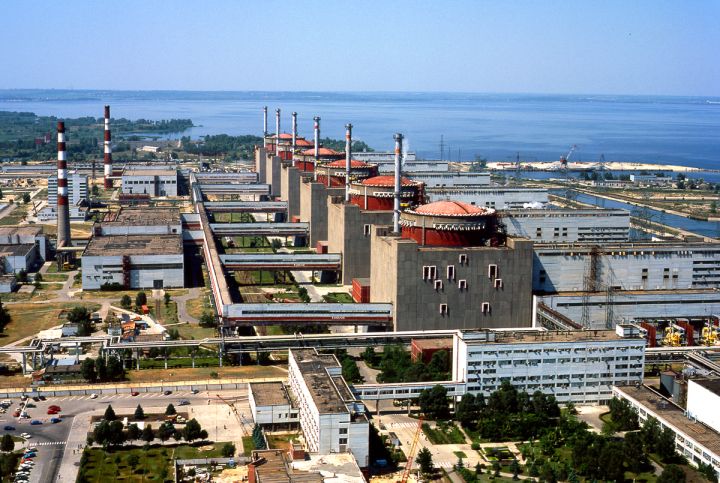 Запорожская АЭС приостановила свою работу