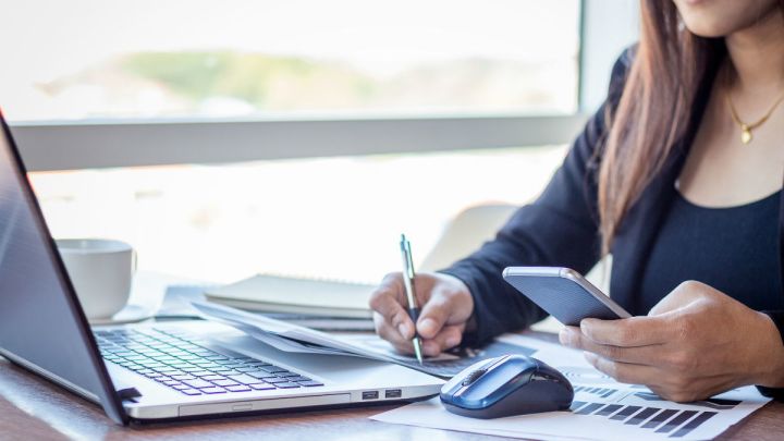 Работодателям ЛНР предложили размещать вакансии на сервисе SuperJob