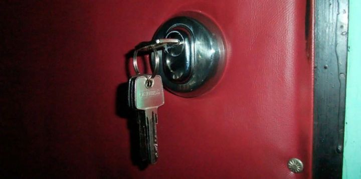 Спасатели оказали помощь пожилой луганчанке